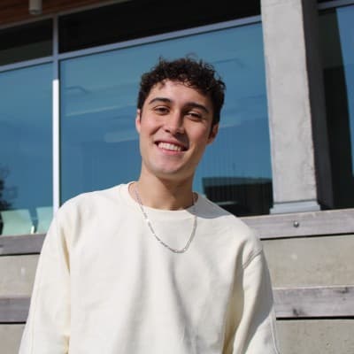 Headshot of Alex Balbino