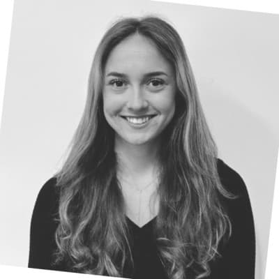 Headshot of Anne Tarves