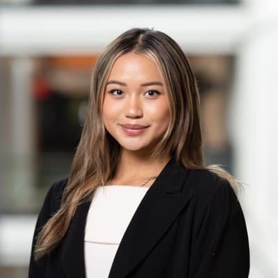 Headshot of Jasmine C.